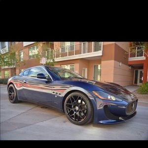 Meet your Posher, Azell